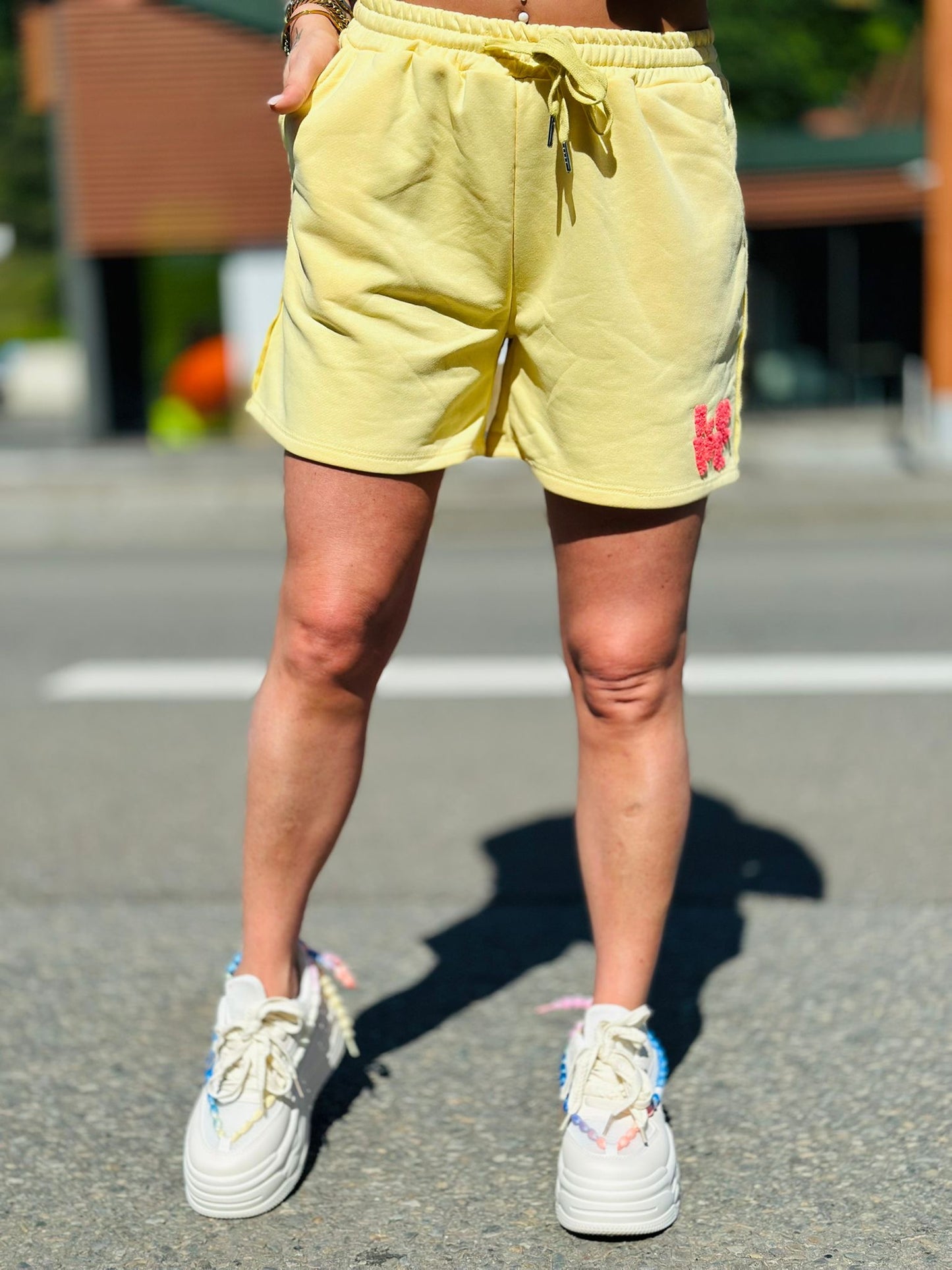 Short « LOVE » JAUNE