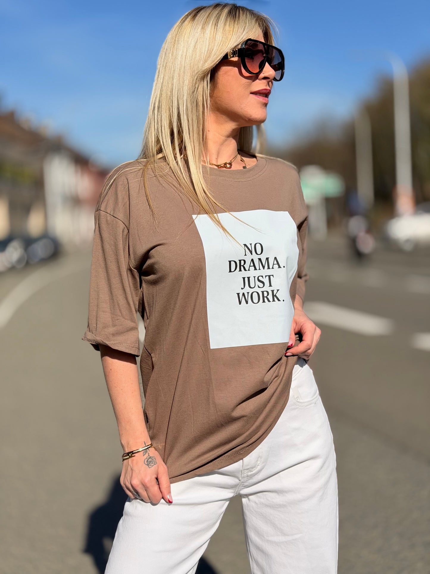 T-shirt « DRAMA » TAUPE