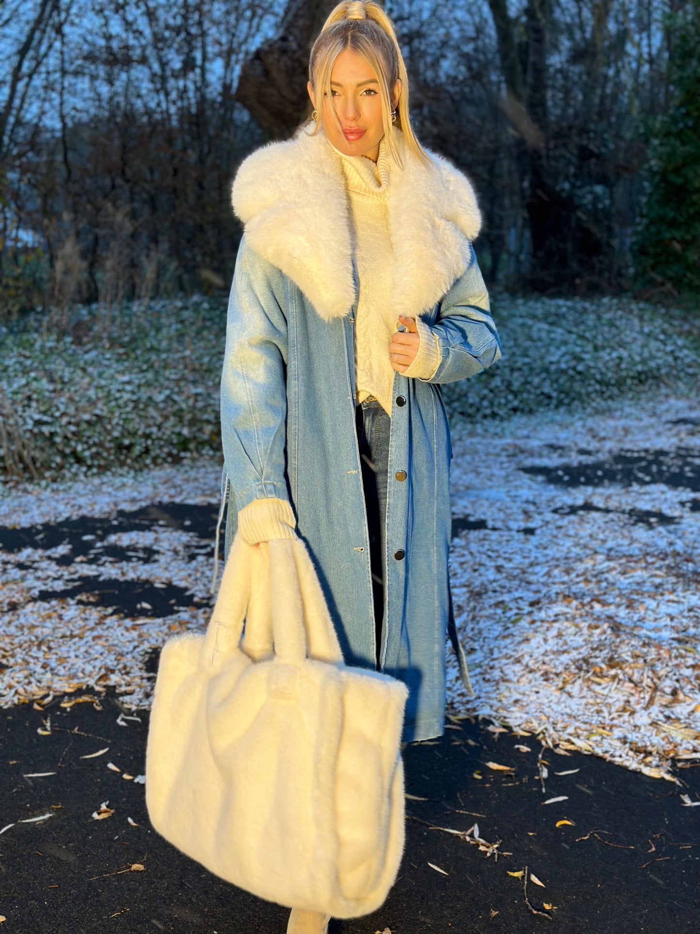 TRENCH EN JEANS FOURRURE BEIGE
