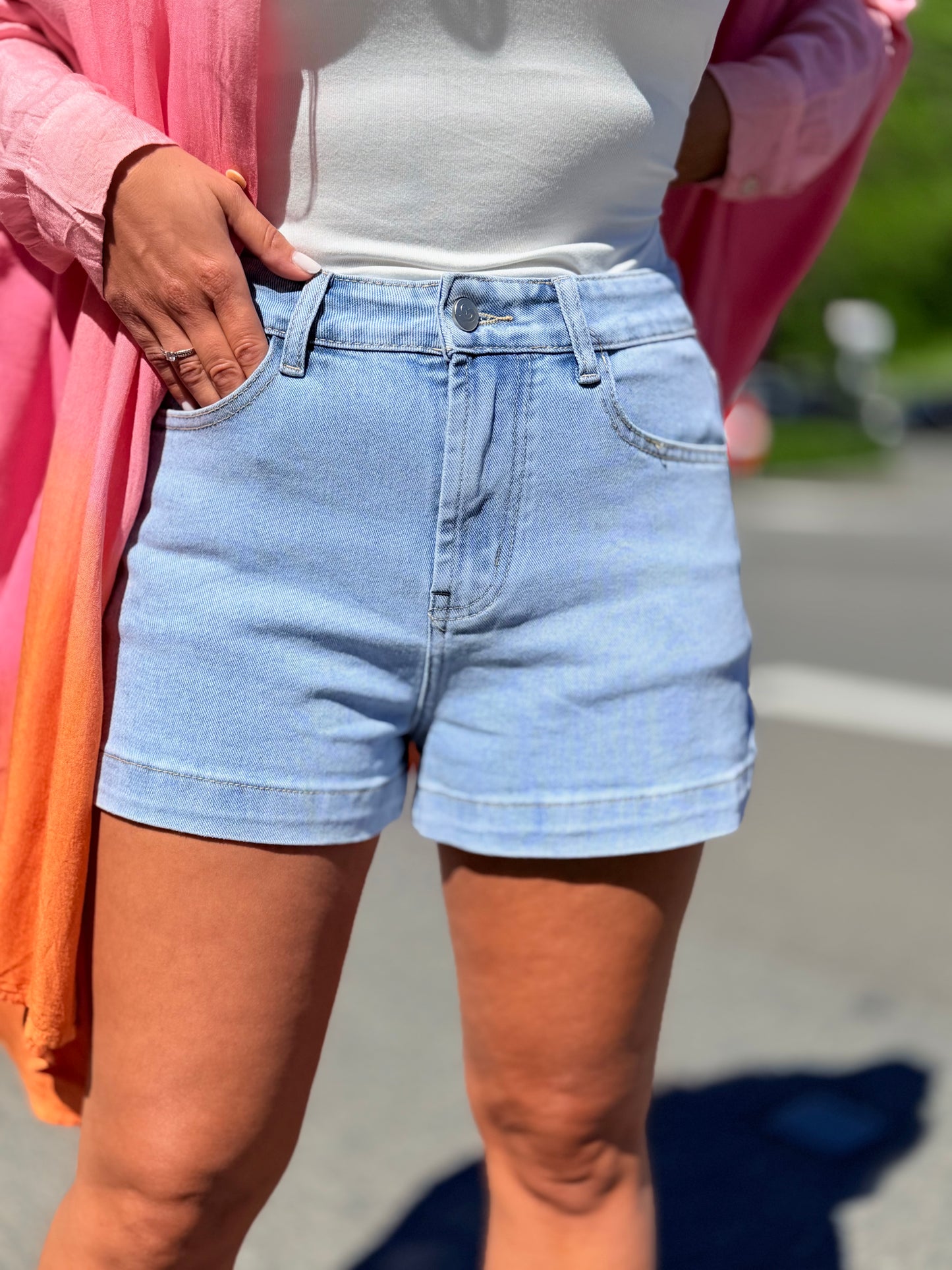 Short «Noelia»