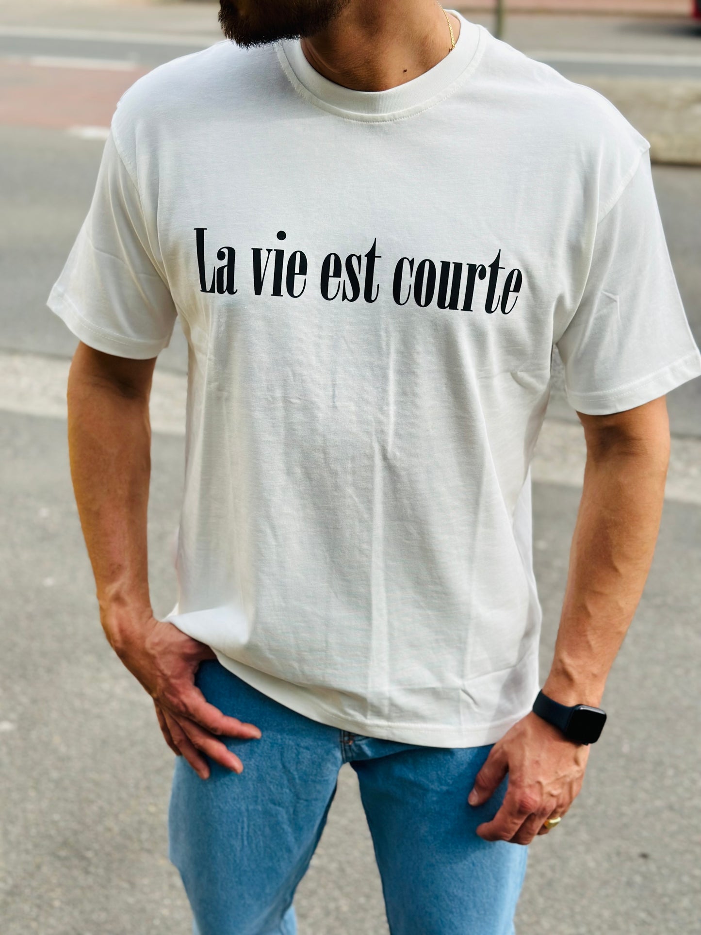 T SHIRT BLANC LA VIE EST COURTE