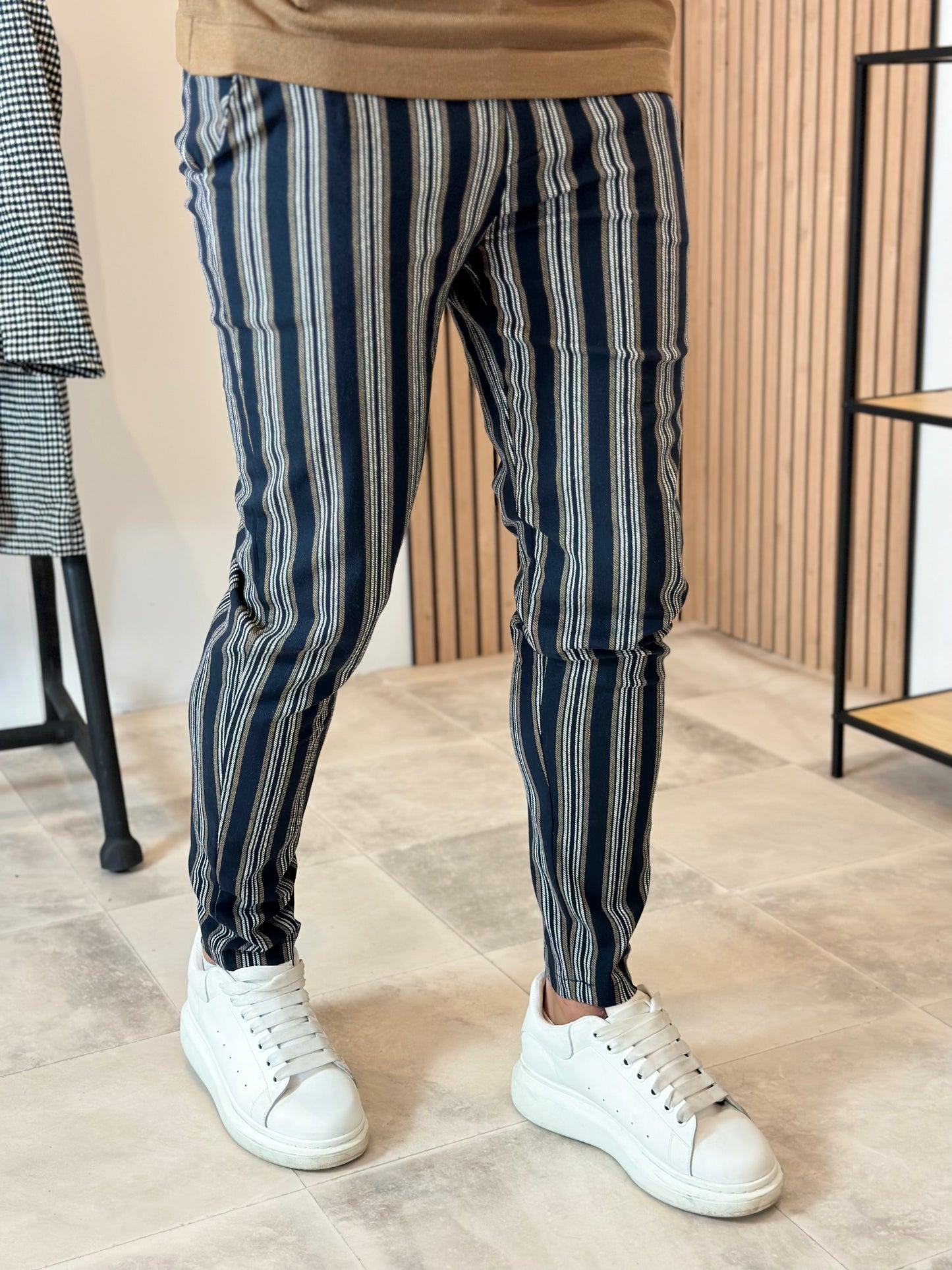CHINO LINO