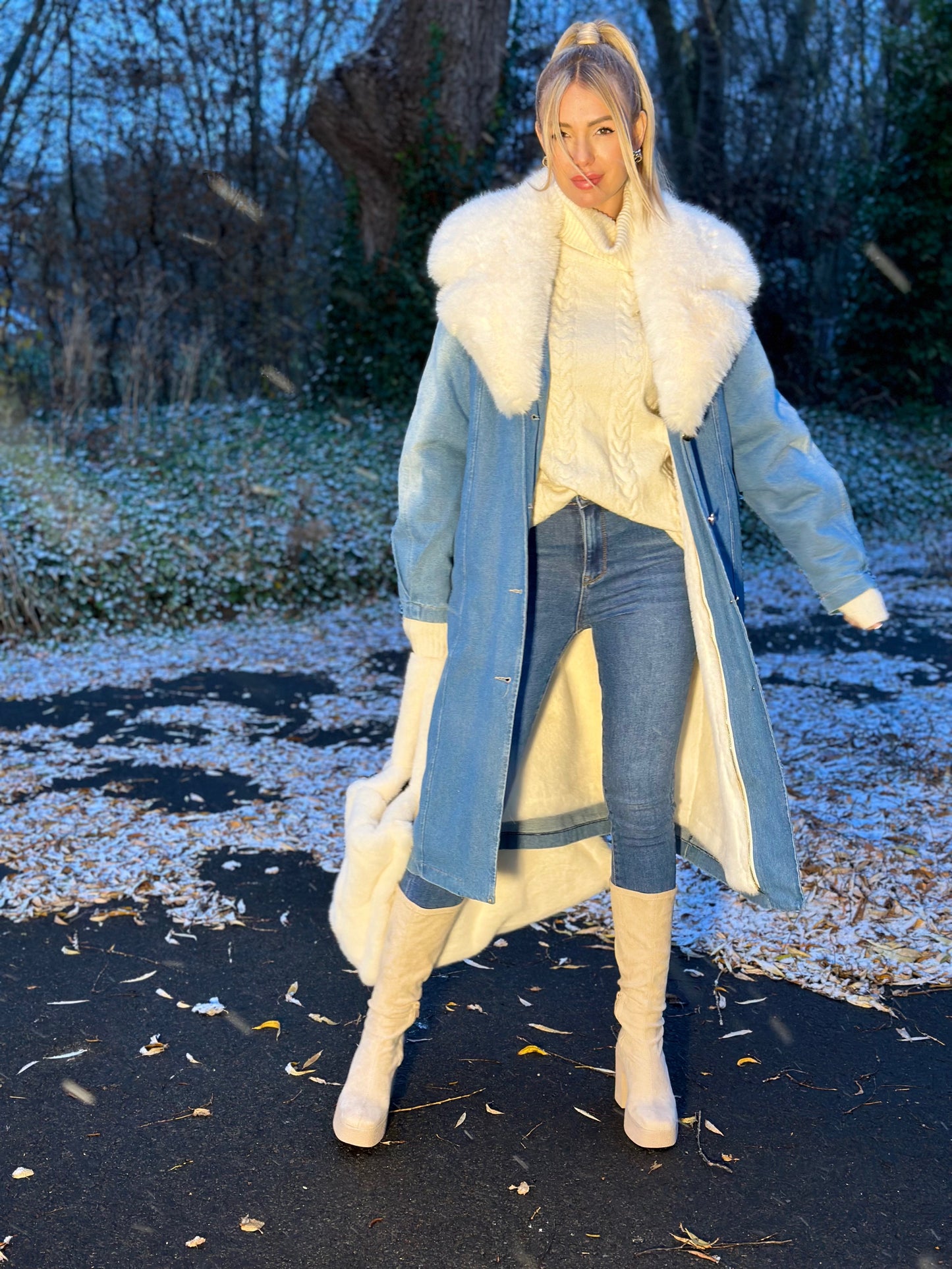 TRENCH EN JEANS FOURRURE BEIGE