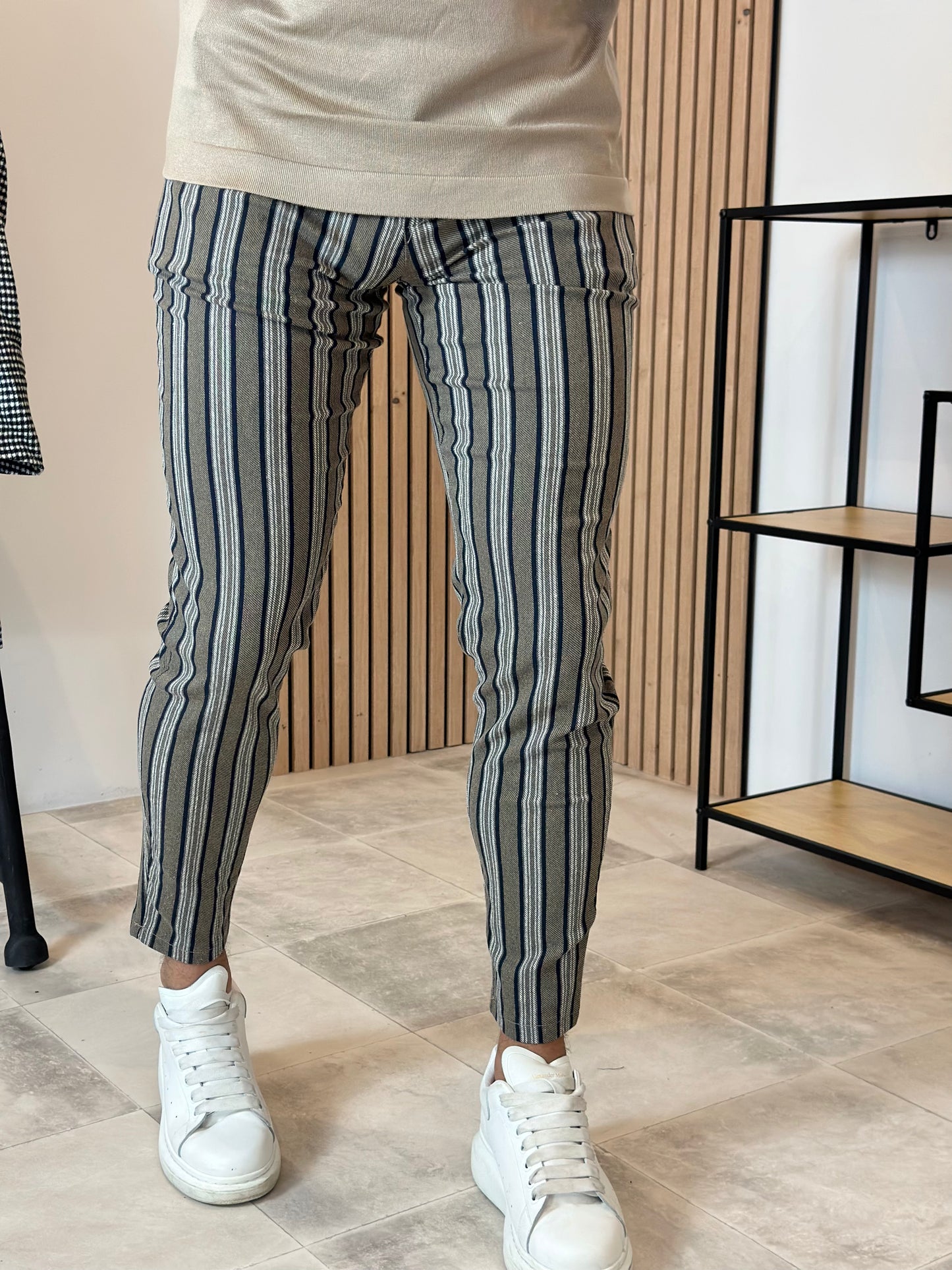 CHINO LINO