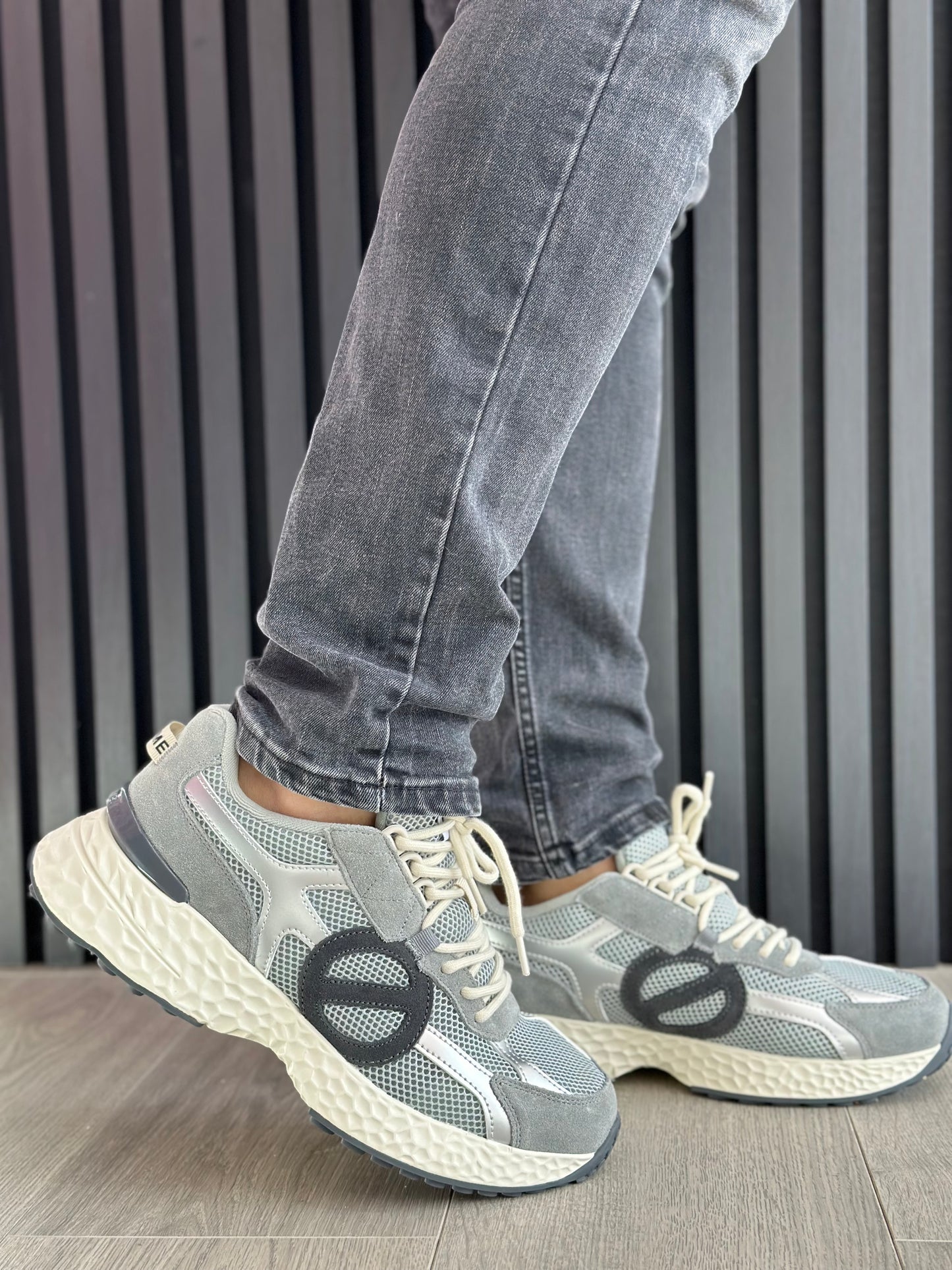 Sneakers NØ NAME Gris