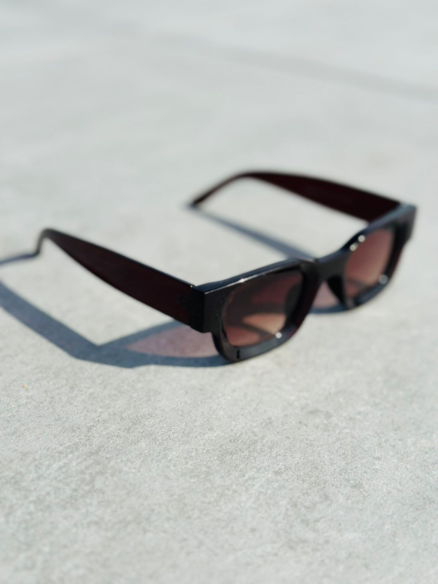 LUNETTES FONCÉ
