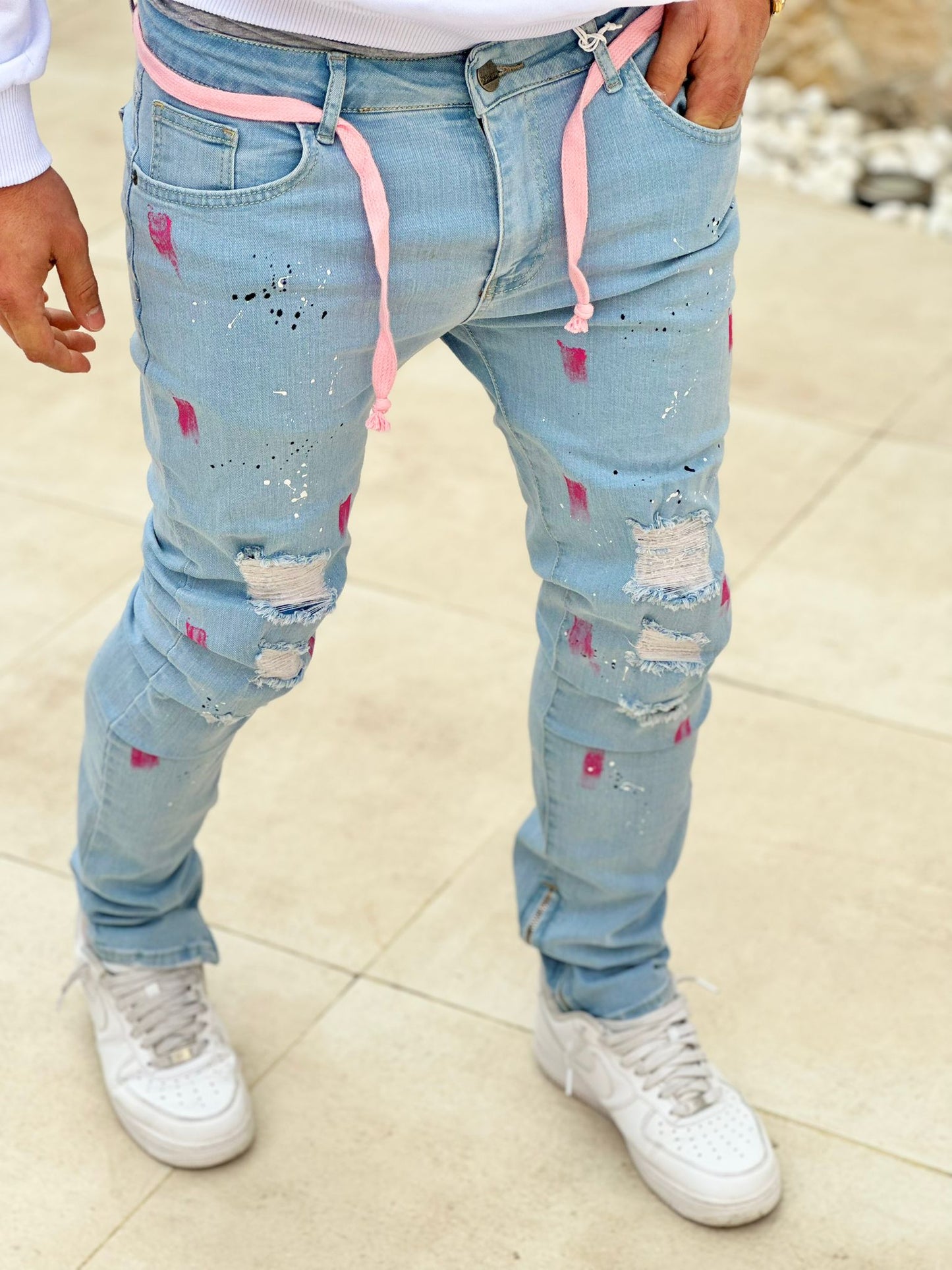 JEANS TACHETÉS ROSE