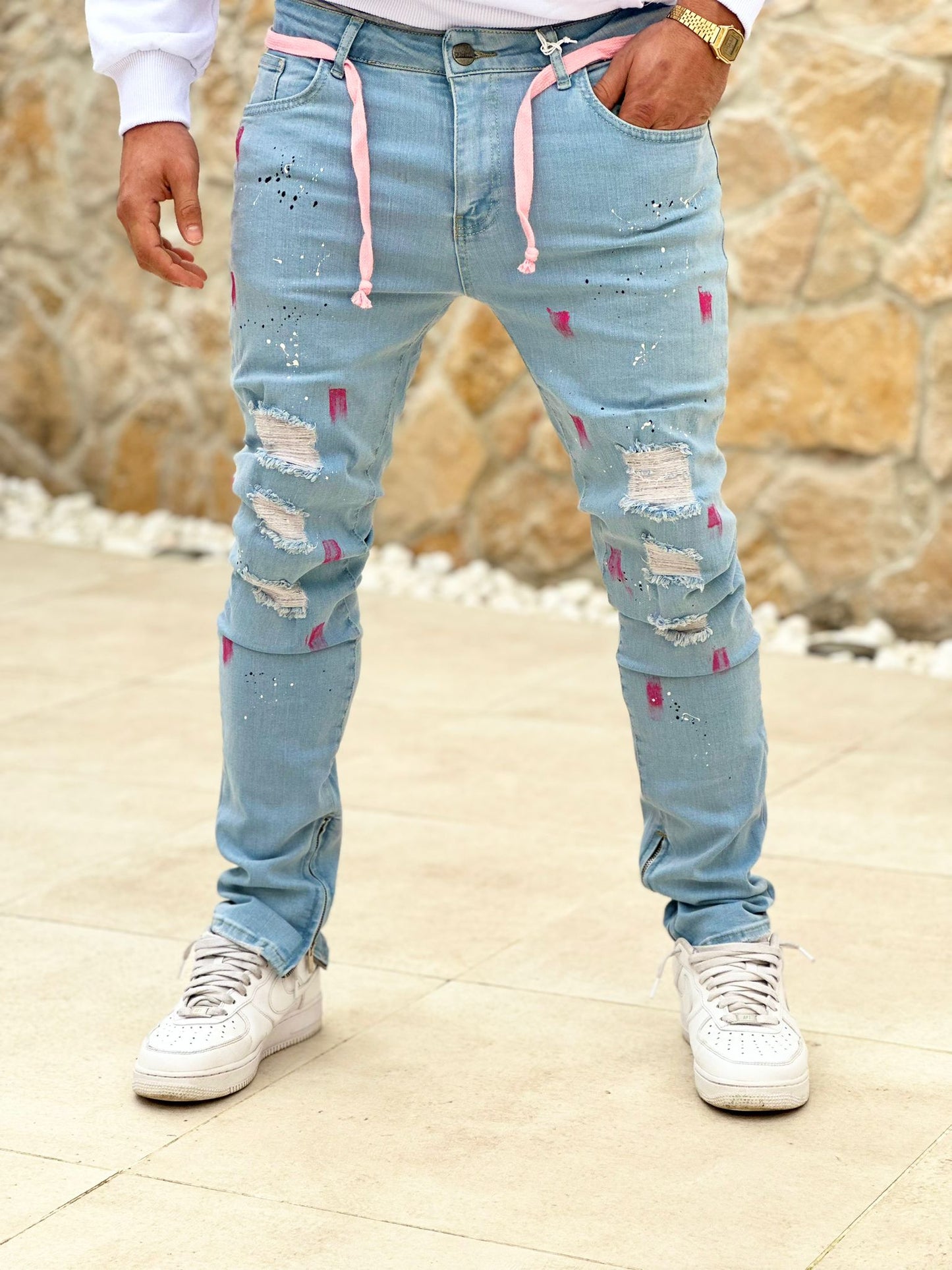 JEANS TACHETÉS ROSE
