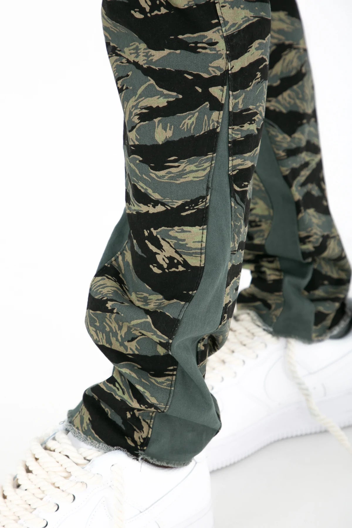 CARGO KHAKI