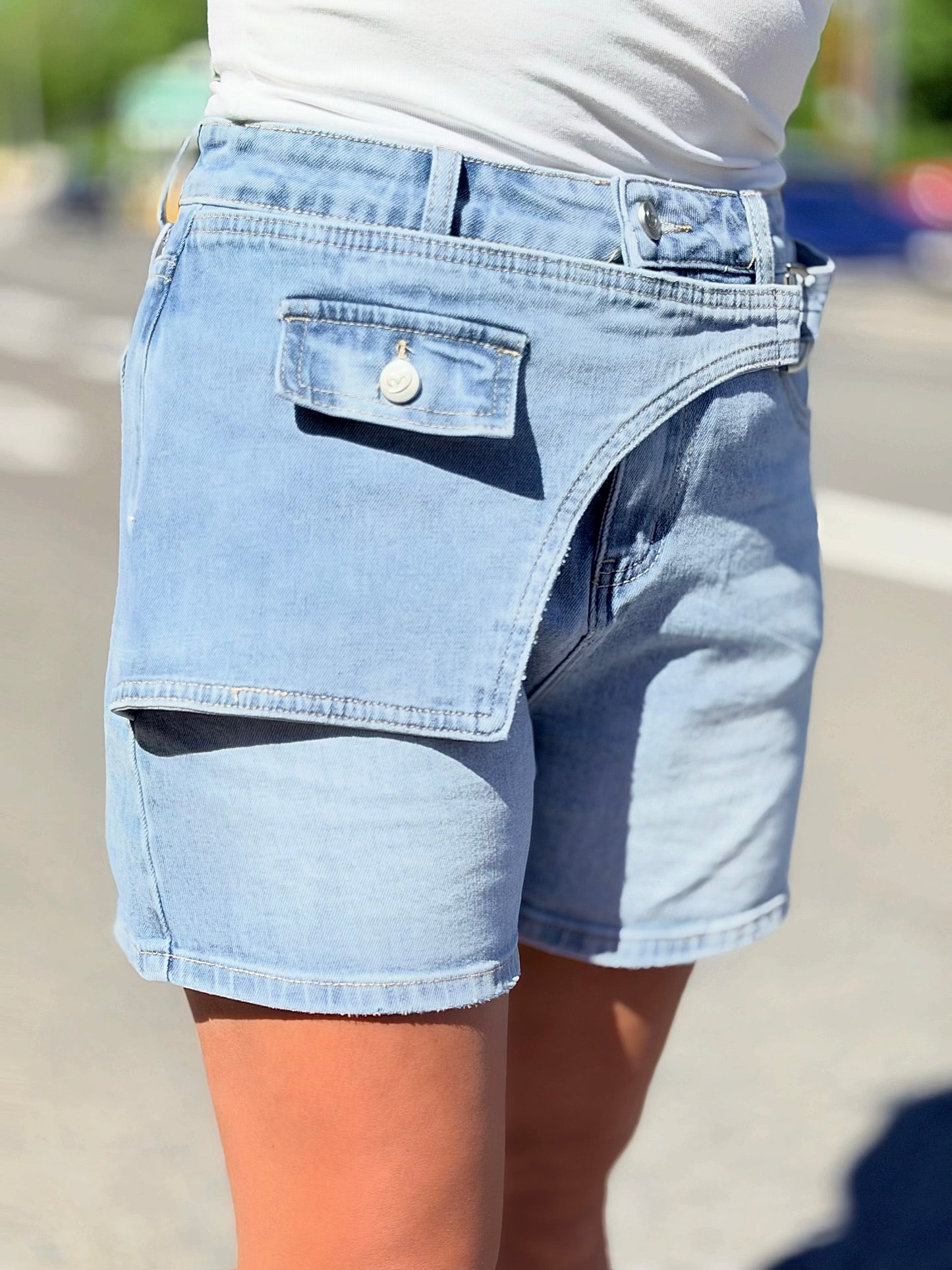 Short «Loa»