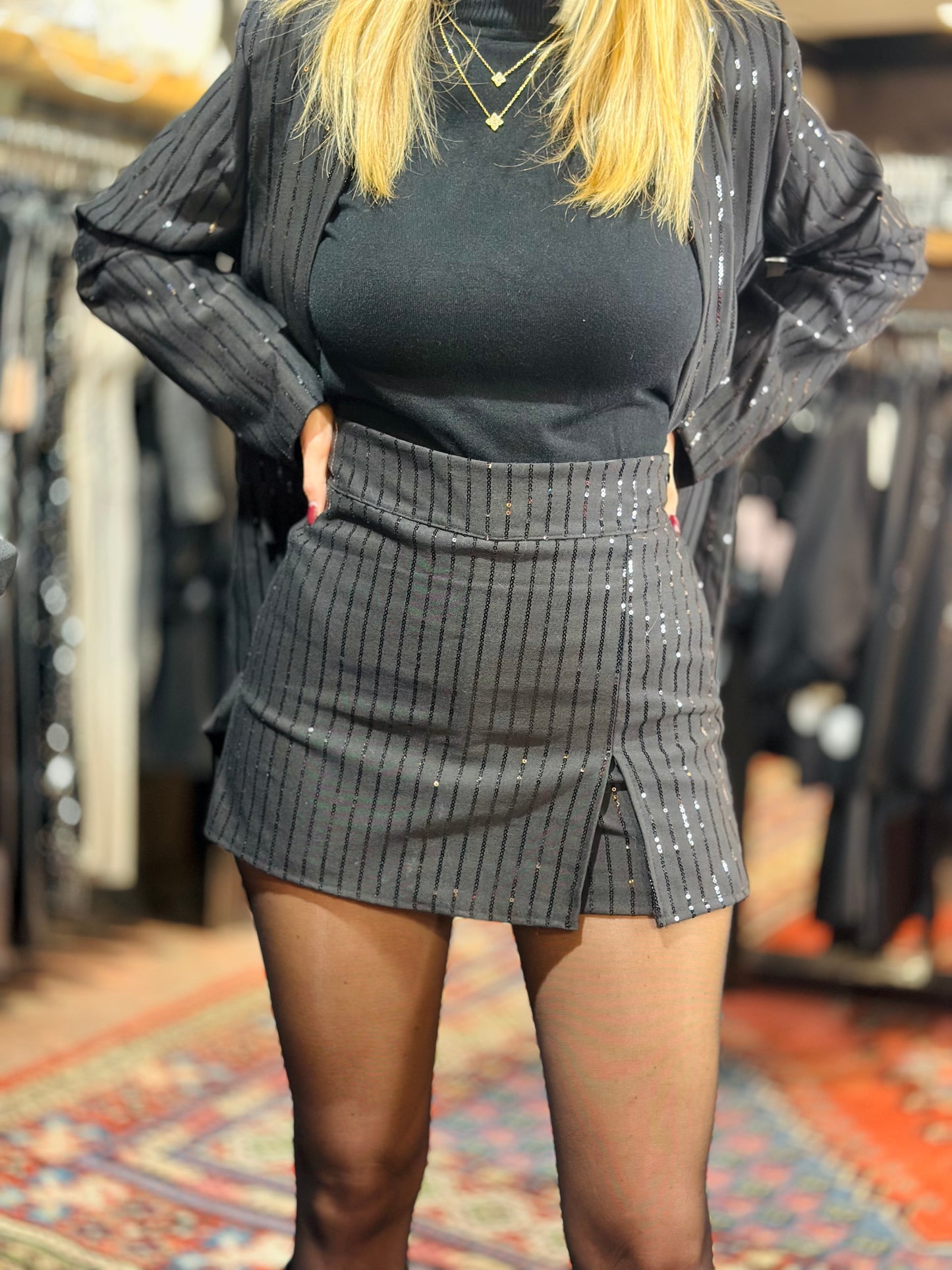 Short noir « SEQUIN »