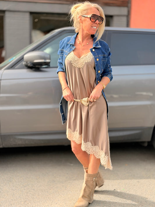 Robe « Nuisette» taupe