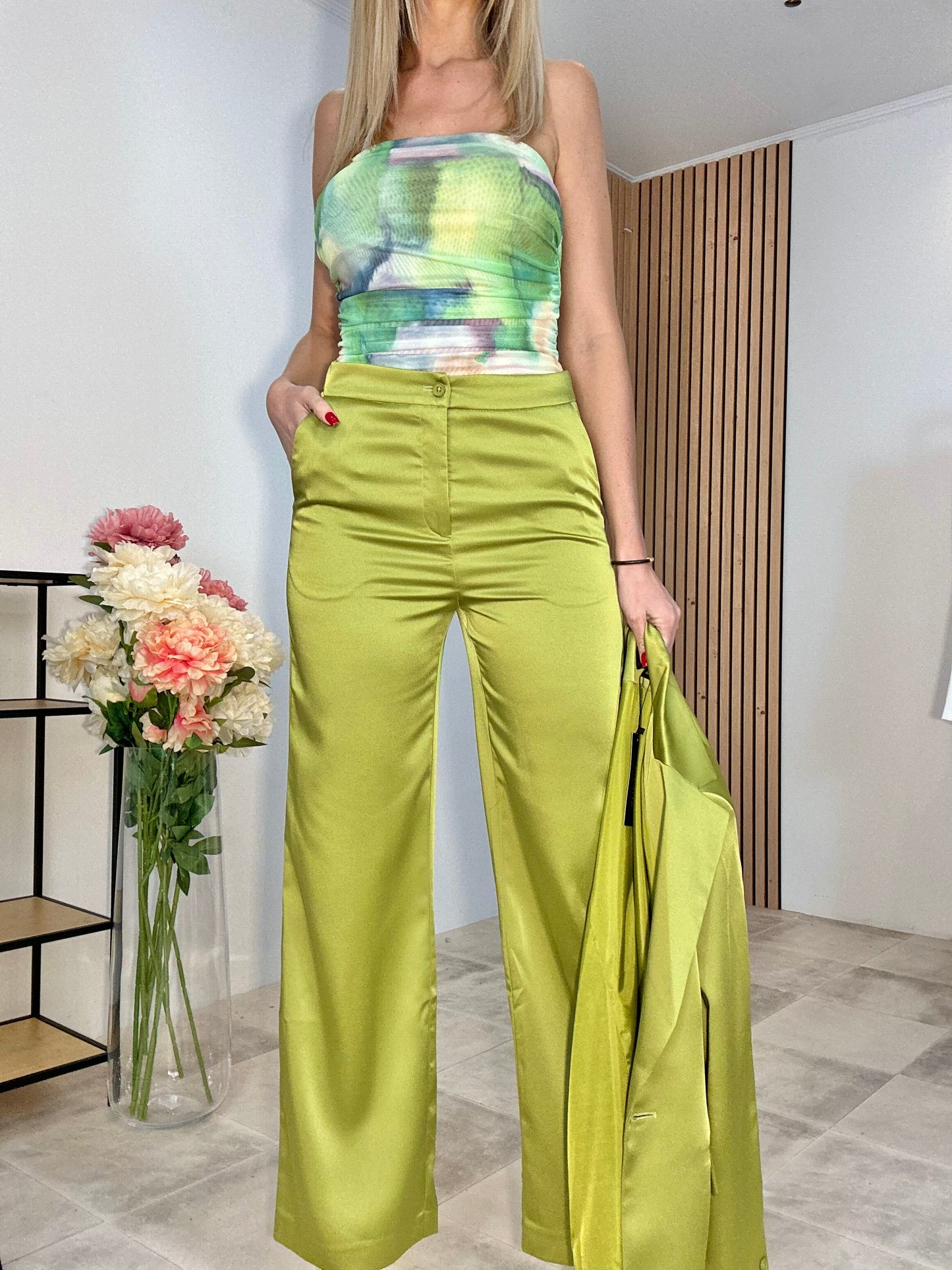 PANTALON VERT PISTACHE SATINÉ