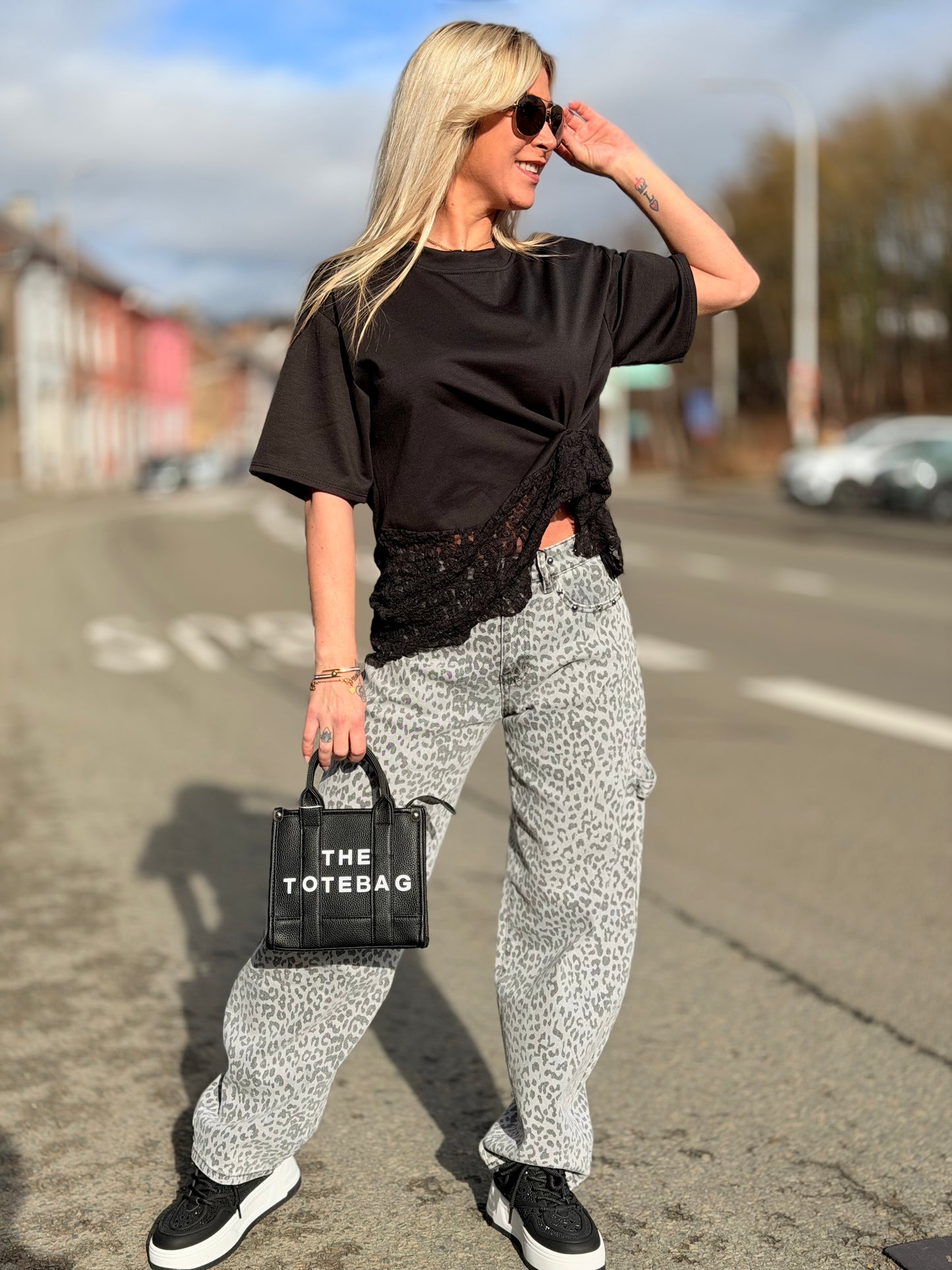 Jeans «ballon» léopard gris